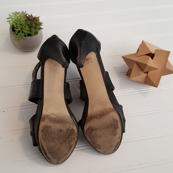 Modesto Heels - Picture 3 of 3